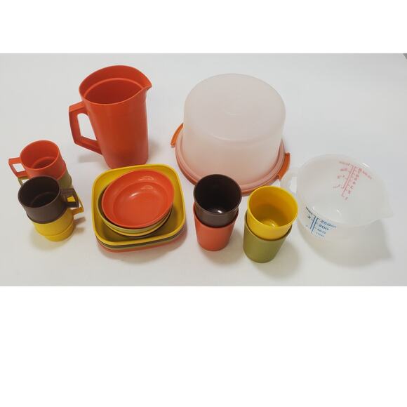 Vintage Tupperware TOYS MINI Party & Serve it Set 20 Piece **NEVER USED** - Picture 2 of 8